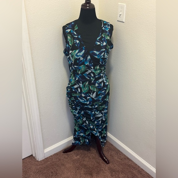 White House Black Market Floral Blue Gray White Reversible Mesh Dress Ruched M - Picture 2 of 8